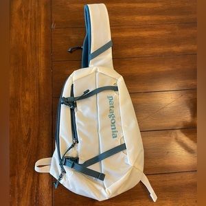 PATAGONIA cross body bag, hiking bag, small back pack.